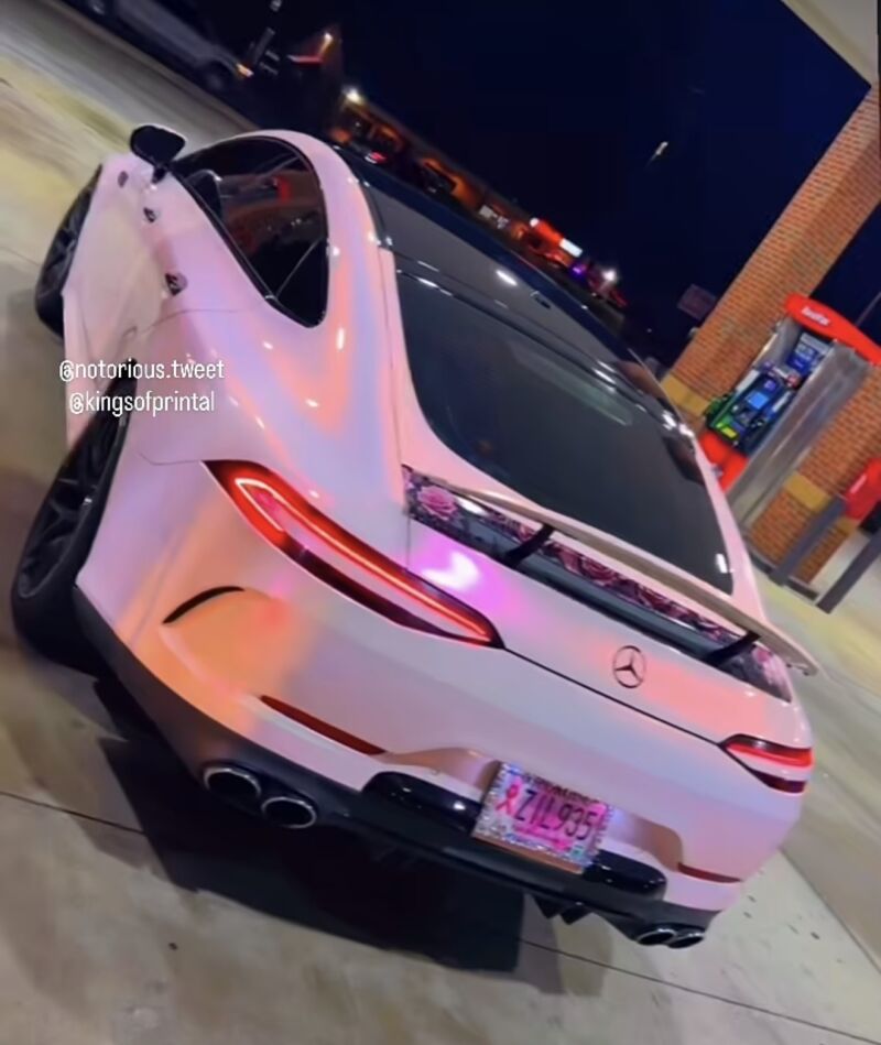 Pink Rose MERCEDES GT 